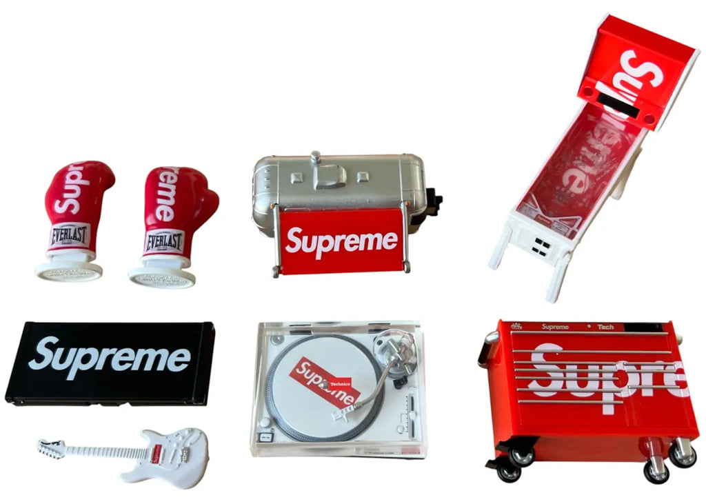 SUPREME x BANDAI Gashapon mini collectible - Pinball Machine