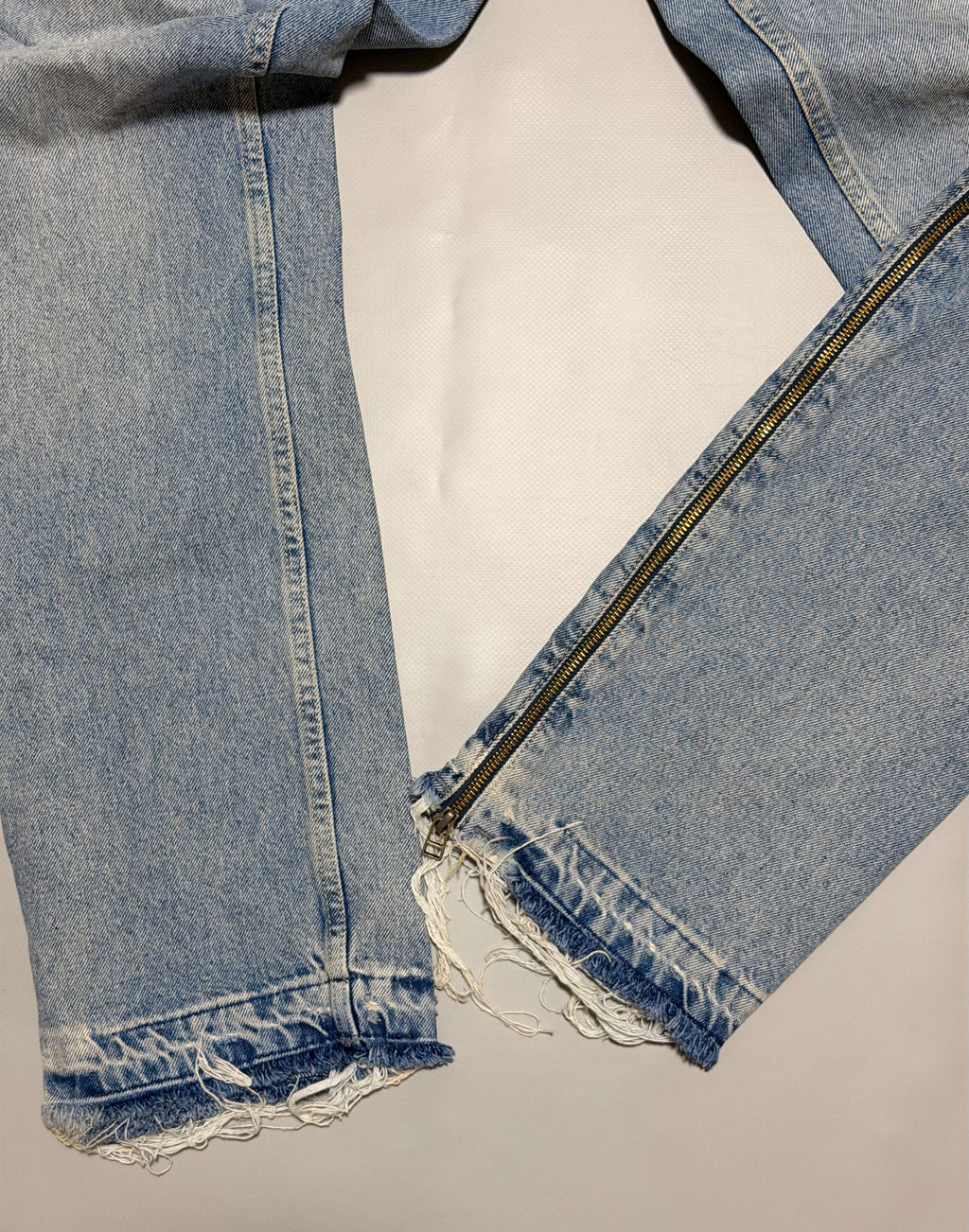 ZARA Flared zippered denim jean