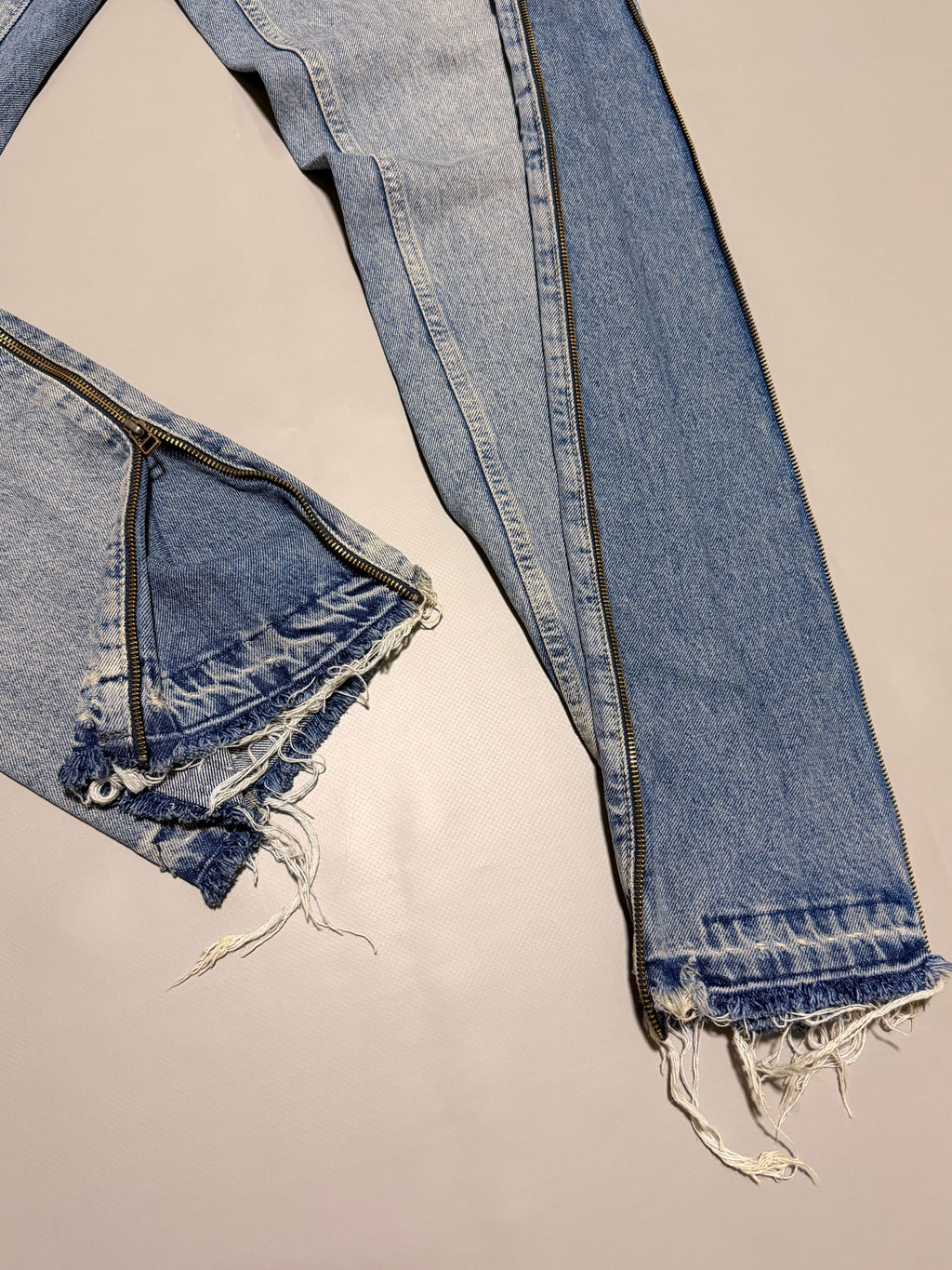 ZARA Flared zippered denim jean