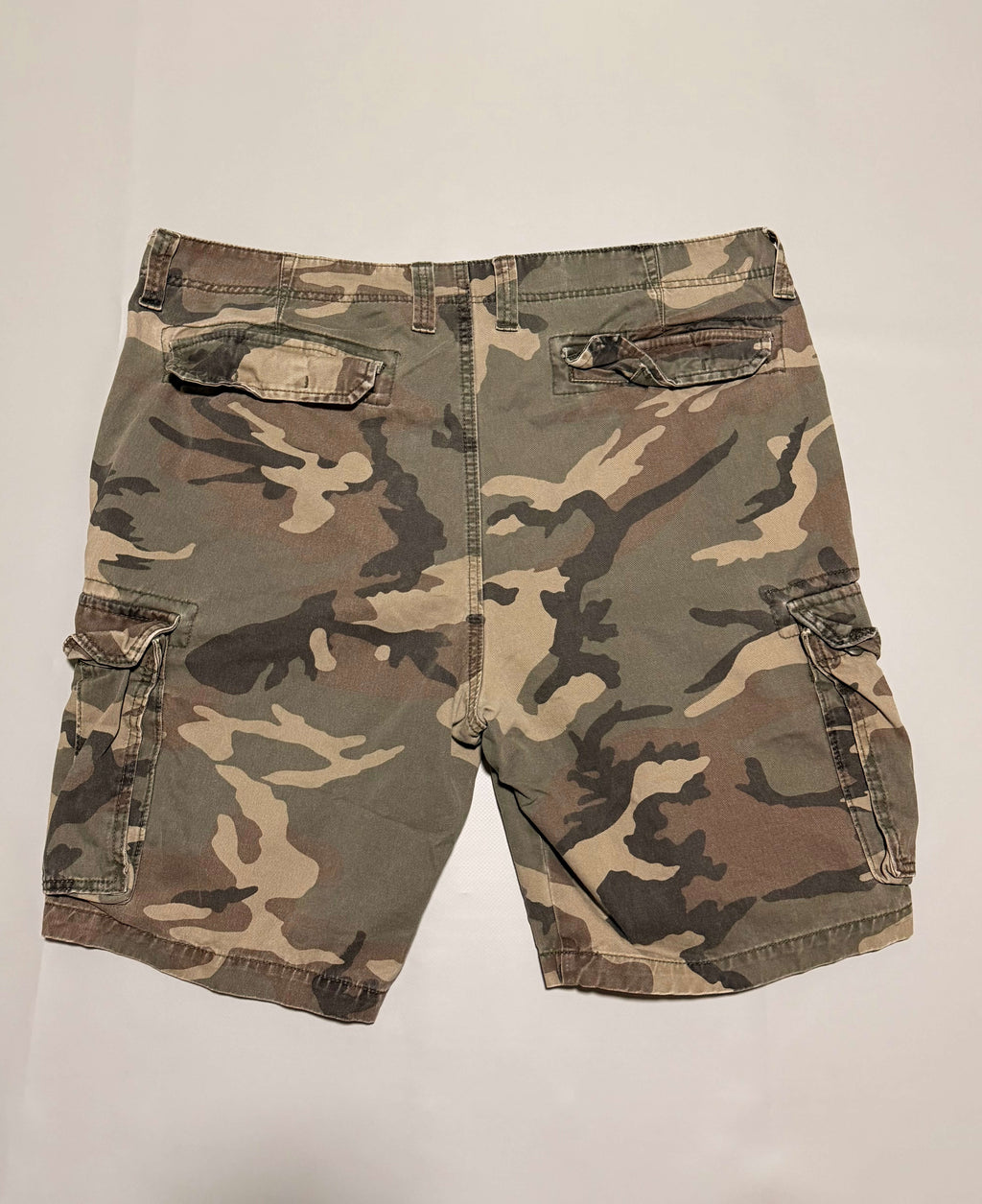 Shorts cargo Old Navy camo