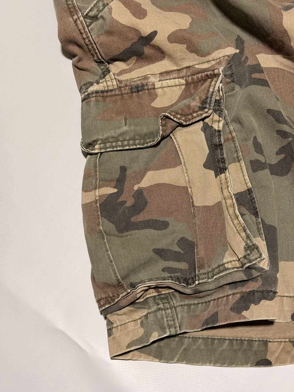 Shorts cargo Old Navy camo