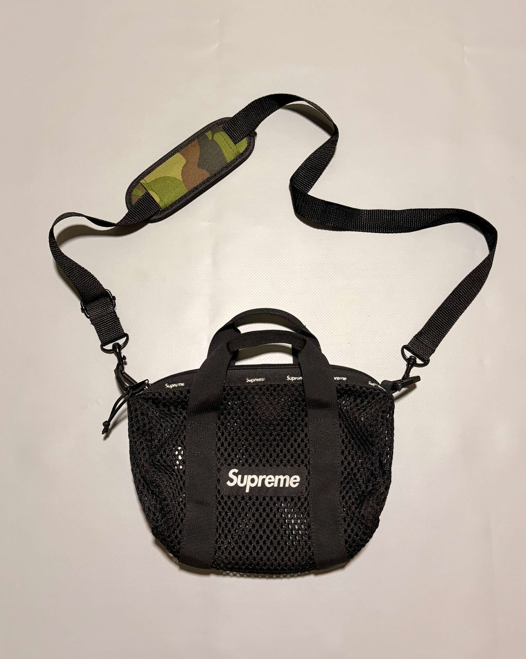 SUPREME mini duffle bag mesh