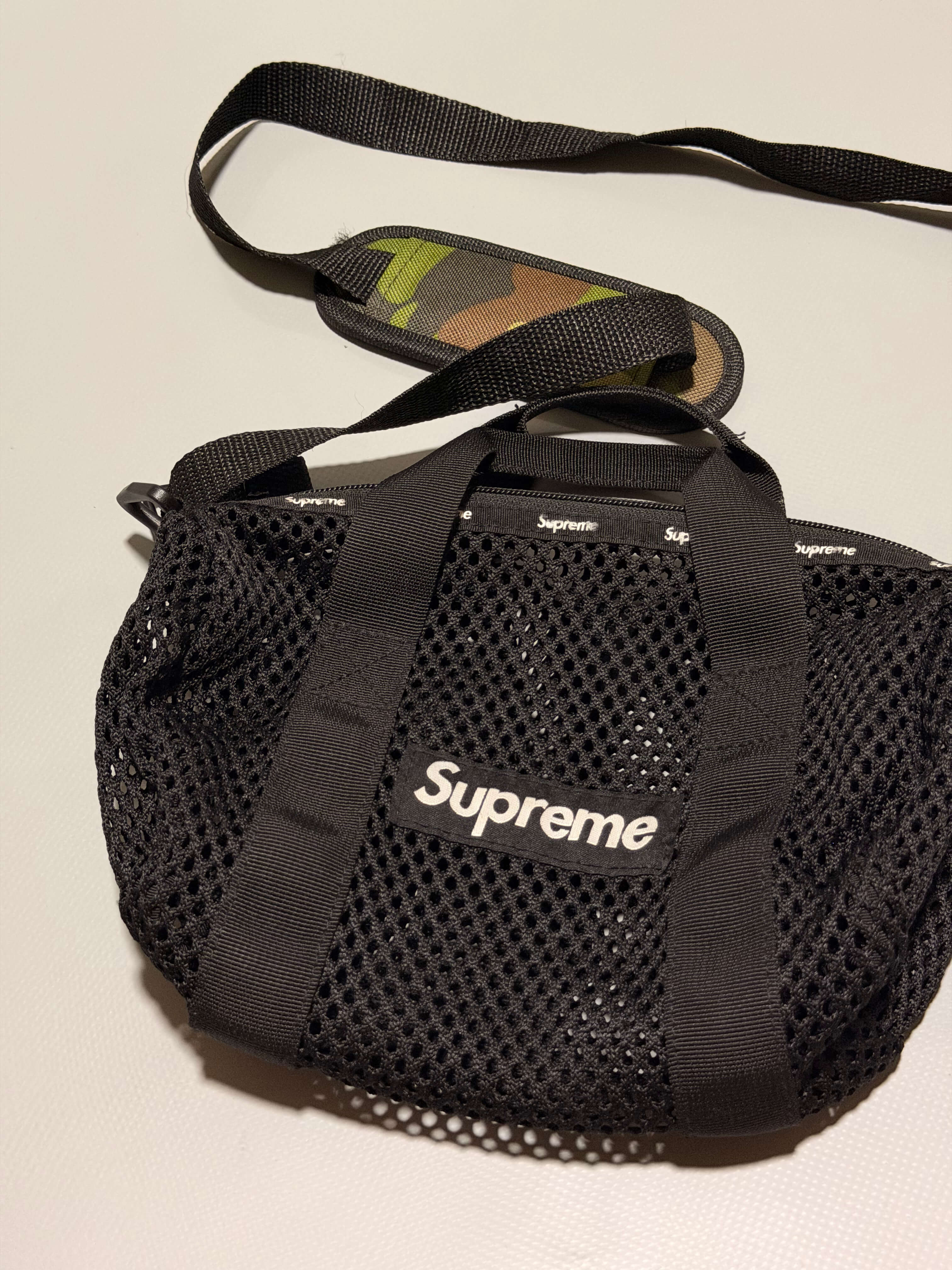 SUPREME mini duffle bag mesh