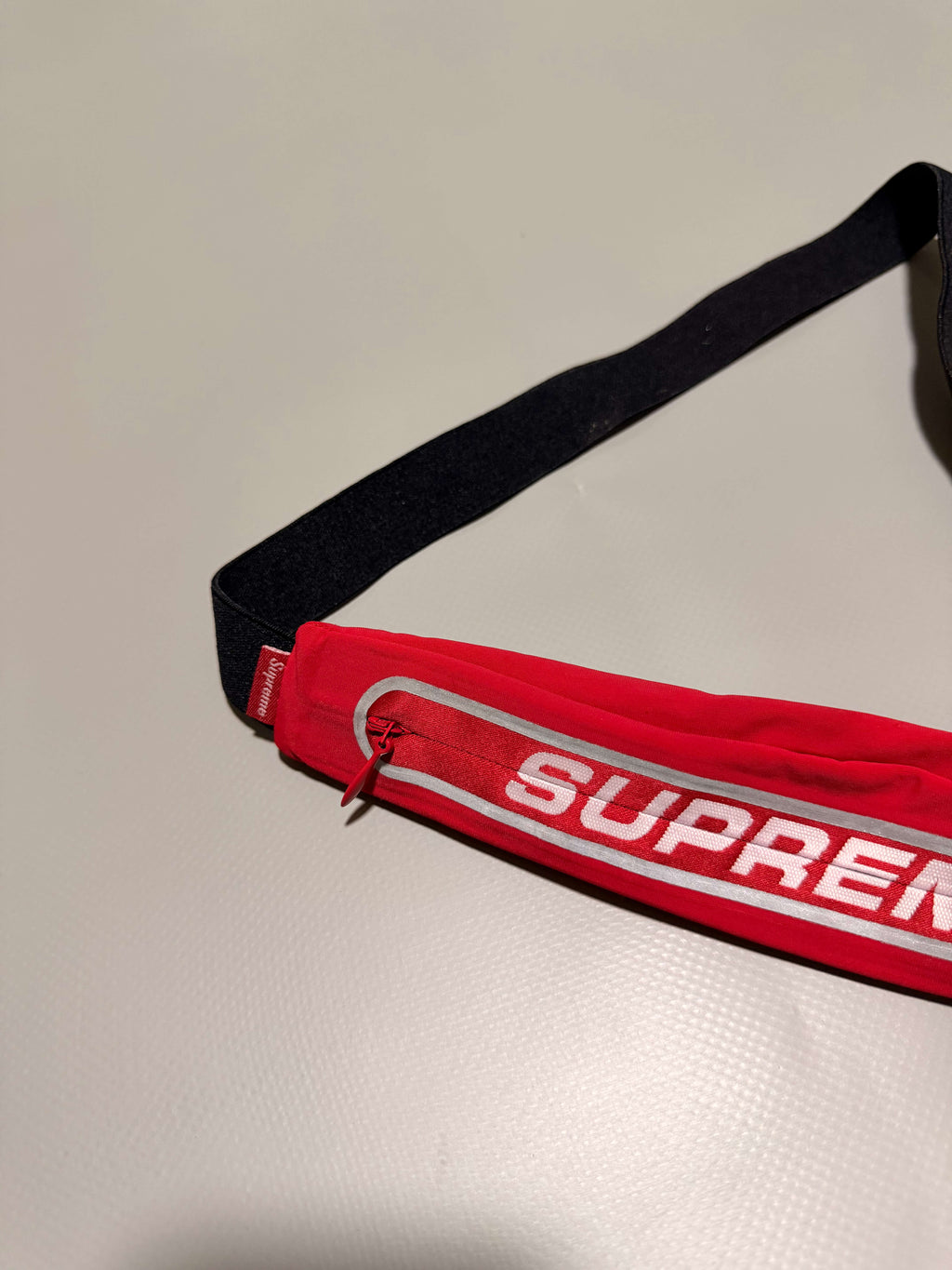 SUPREME Reflective Running Waistbag