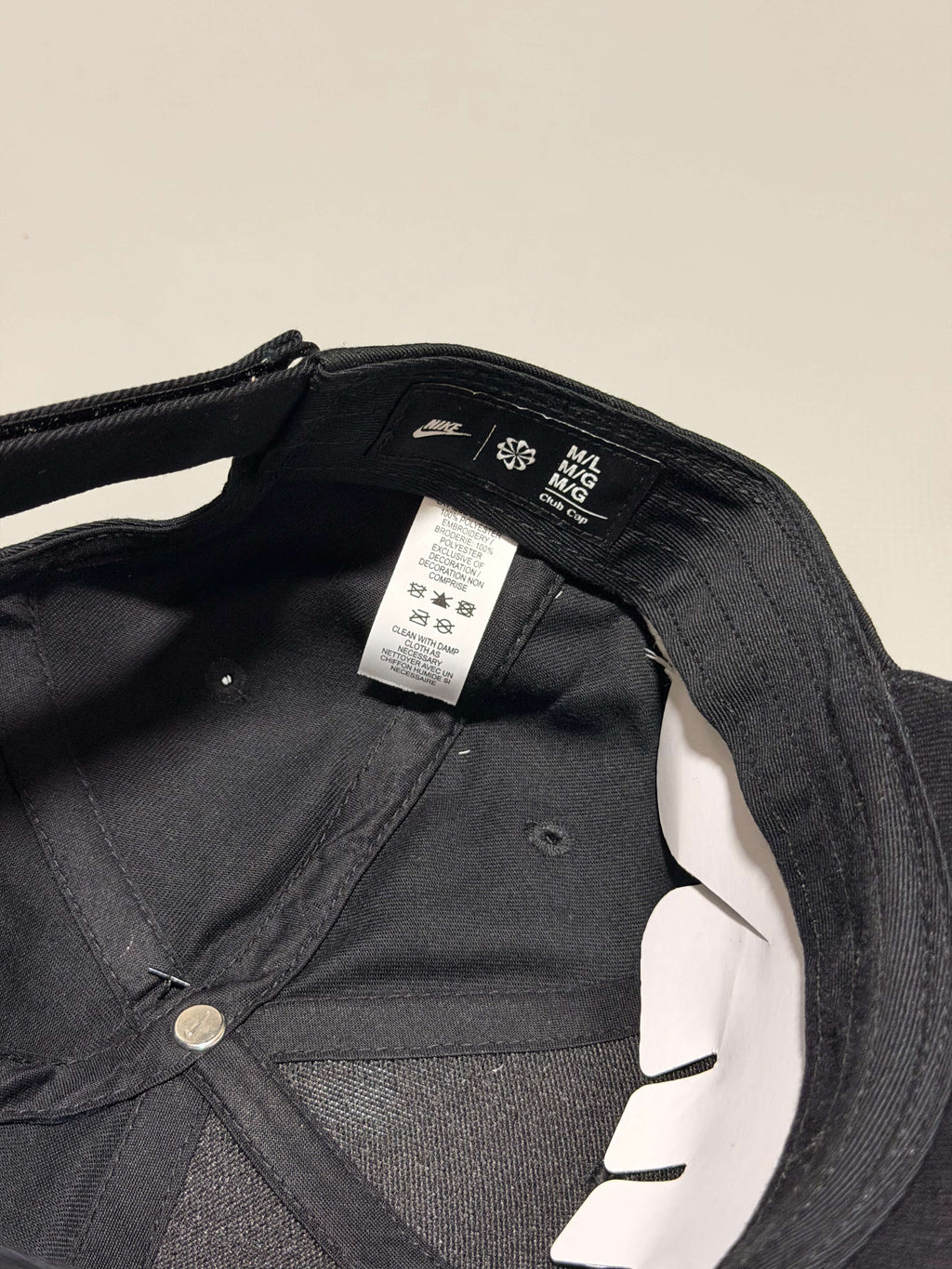 NIKE flame cap black
