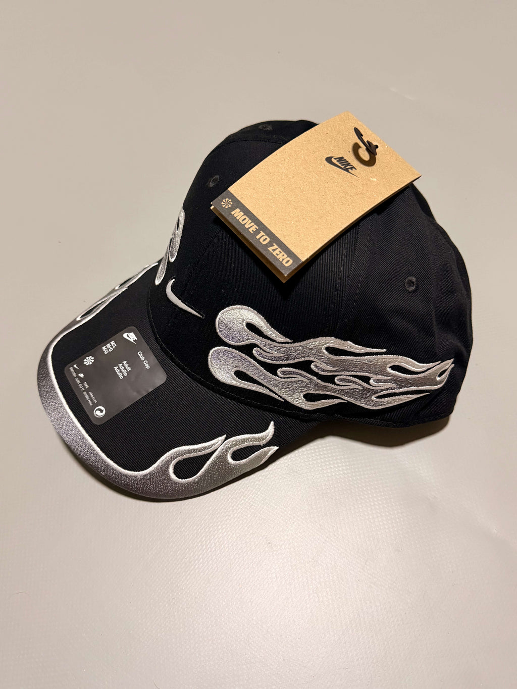 NIKE flame cap black