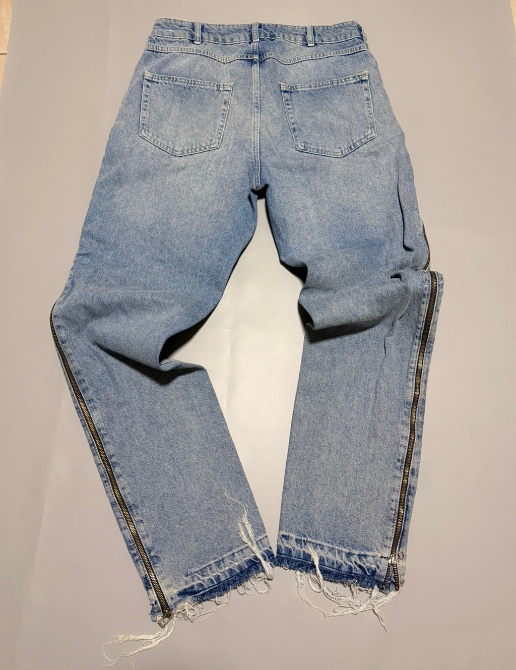 ZARA Flared zippered denim jean