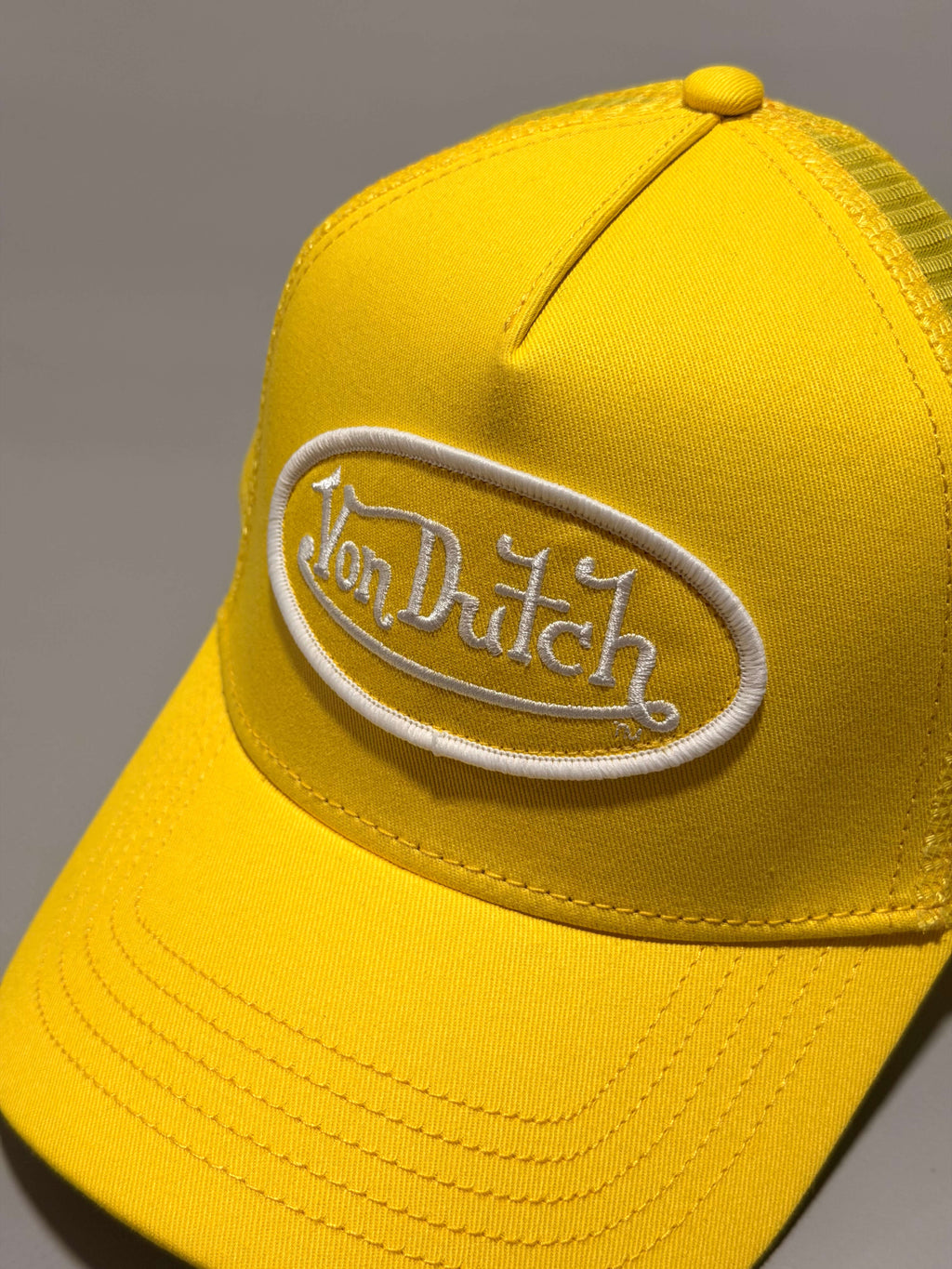 Von Dutch trucker hat ajustable